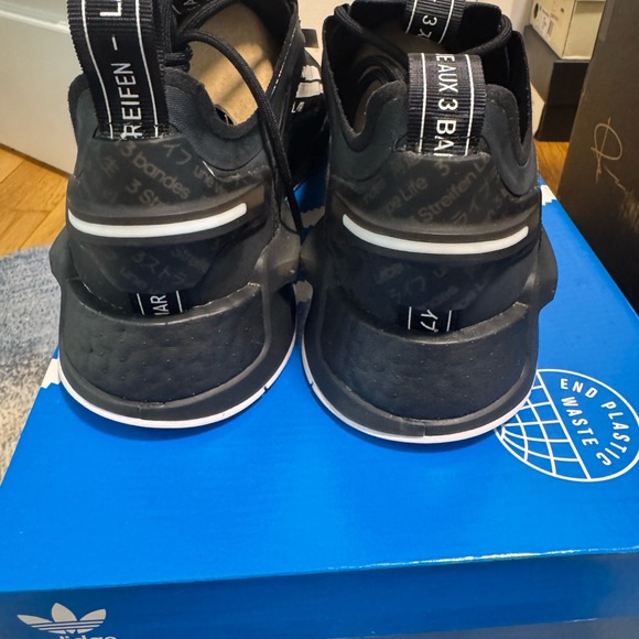 Adidas NMD V3 FZ5964 NEW MENS 11.5 black white Japan - Picture 4 of 6